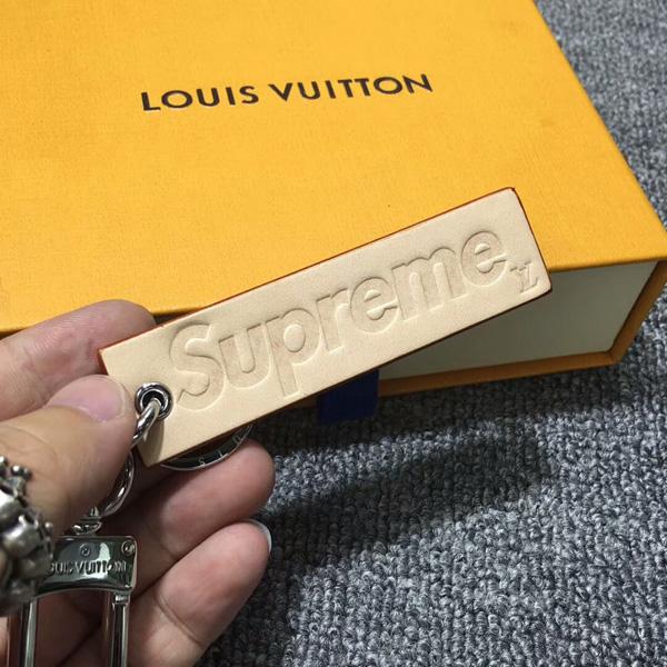 ルイヴィトン シュプリームコピー Louis Vuitton Supreme Downtown Tab Charm Epi キーホルダー APRICOT 8051605